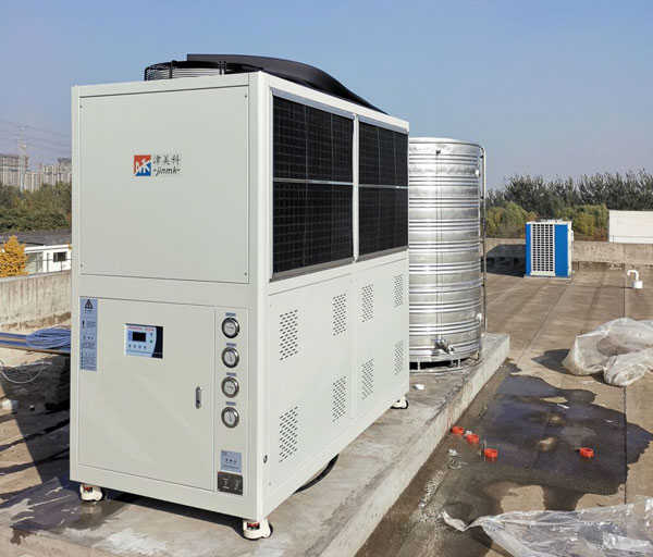 25、30匹風冷式冷水機